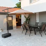 Papac Landhuis Stolac